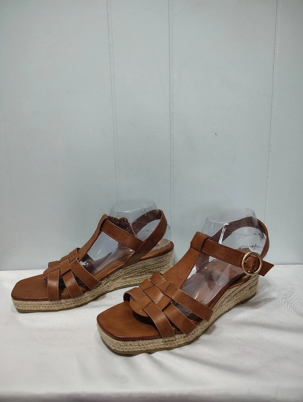 White Mountain Stormy Brown Tan Strappy Espadrille Wedge Sandal NWT Size 10
